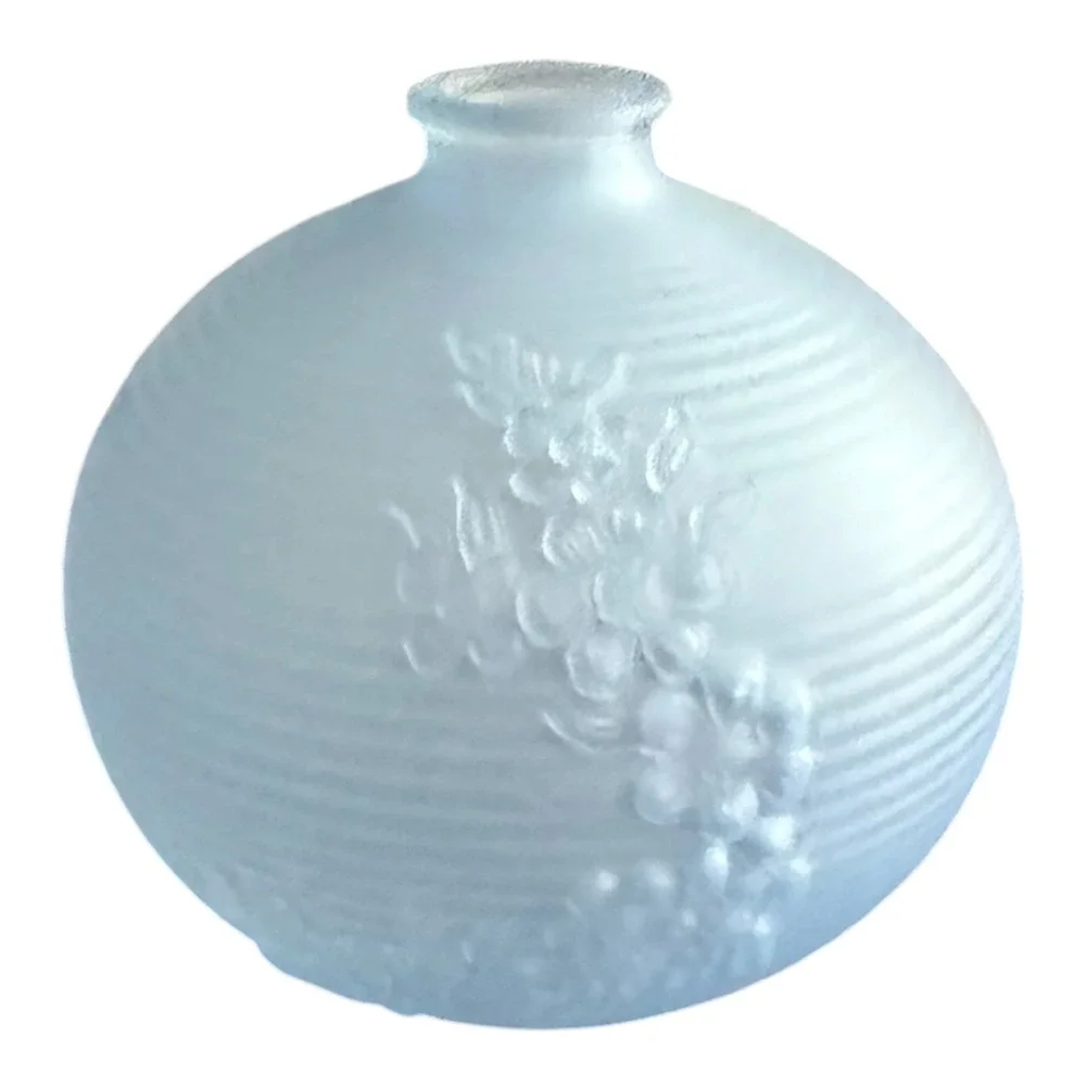 Avon Vintage Frosted Blue Glass Bud Vase Ribbed Floral Orb Shape 4 Inch
